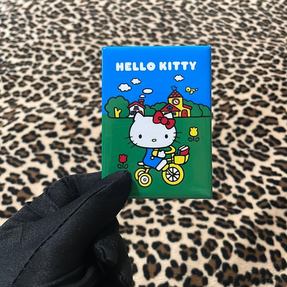 2020 HELLO KITTY Fridge Magnet 💙 Riding Bicycle Cute Cartoon Kawaii Sky Cloud - Picture 9 of 11